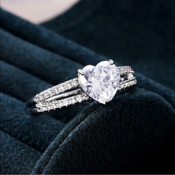 New Heart 925 Silver Elegant Women Wedding Ring - Picture 2 of 4